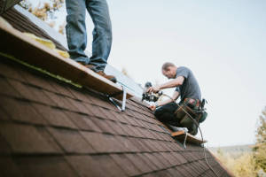 Local Roofers in East End, AR